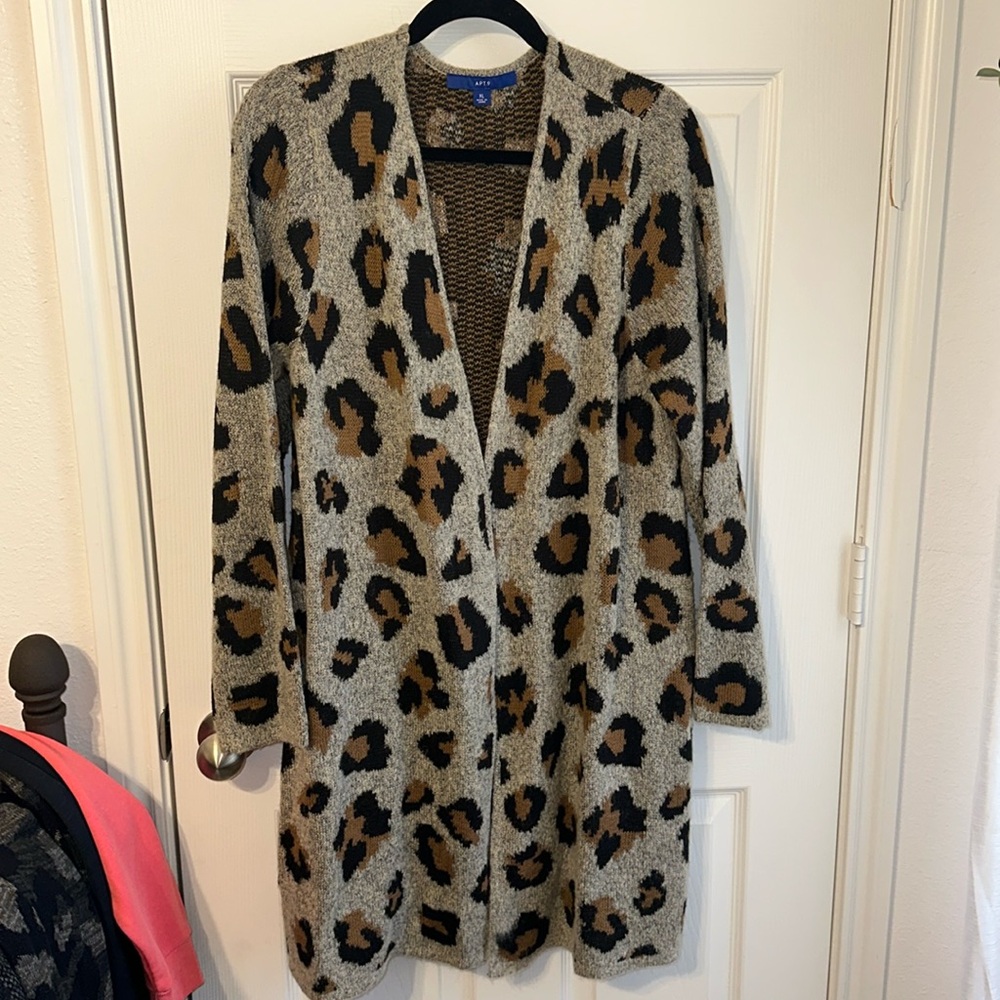 Ladies XL cardigan